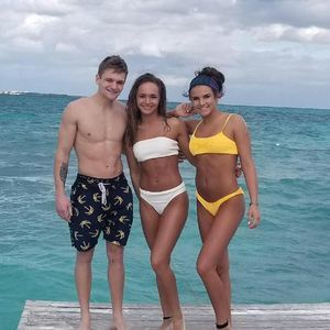 Meet your Posher, Joelle